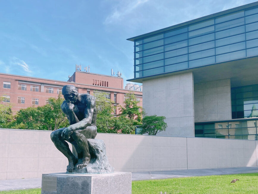 Có rất nhiều tác phẩm điêu khắc truyền cảm hứng cho học sinh/giáo viên