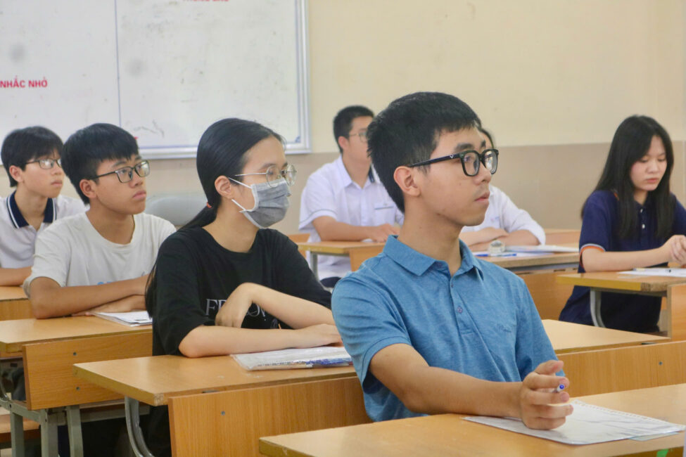 Năm 2025, lần đầu tiên, học sinh lớp 12 thi tốt nghiệp theo Chương trình giáo dục phổ thông mới 2018 với nhiều đổi mới
