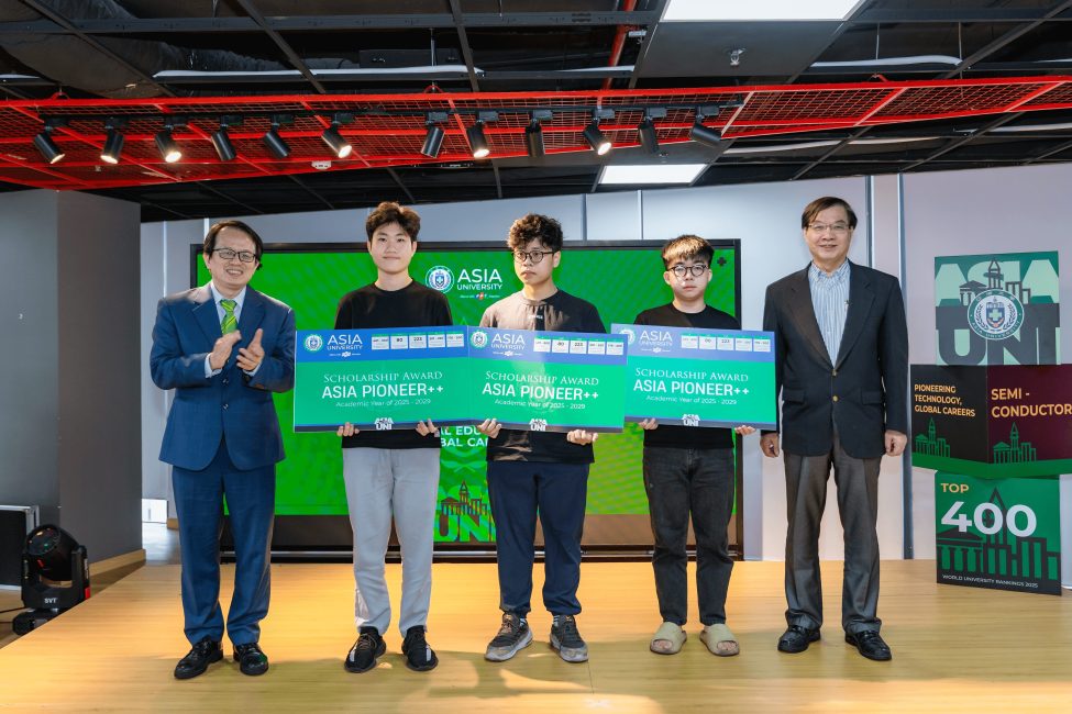 hoi-thao-tuong-lai-nghe-nghiep-trong-ky-nguyen-ai-va-cong-nghe-ban-dan-tphcm-3