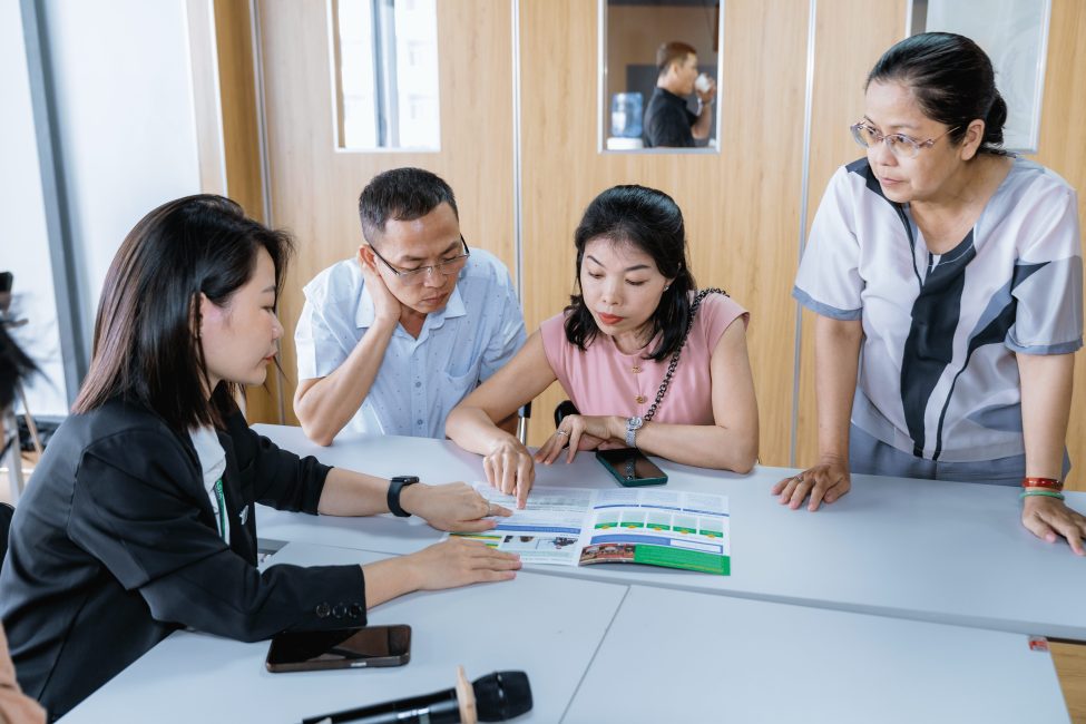 hoi-thao-tuong-lai-nghe-nghiep-trong-ky-nguyen-ai-va-cong-nghe-ban-dan-tphcm-5