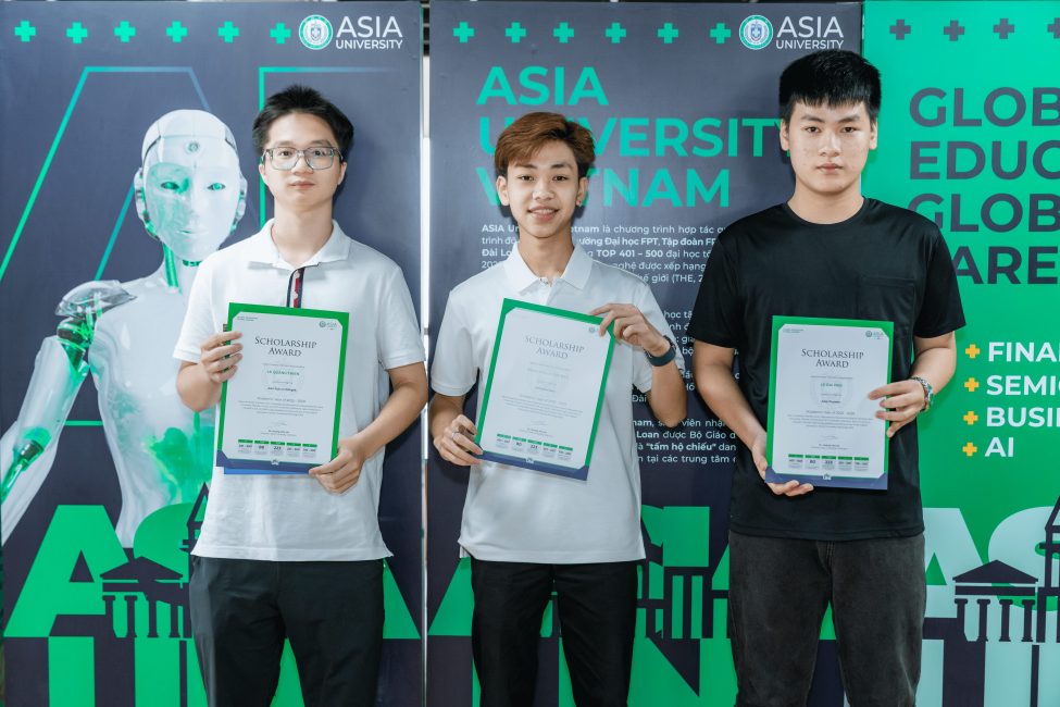 hoi-thao-tuong-lai-nghe-nghiep-trong-ky-nguyen-ai-va-cong-nghe-ban-dan-tphcm-8