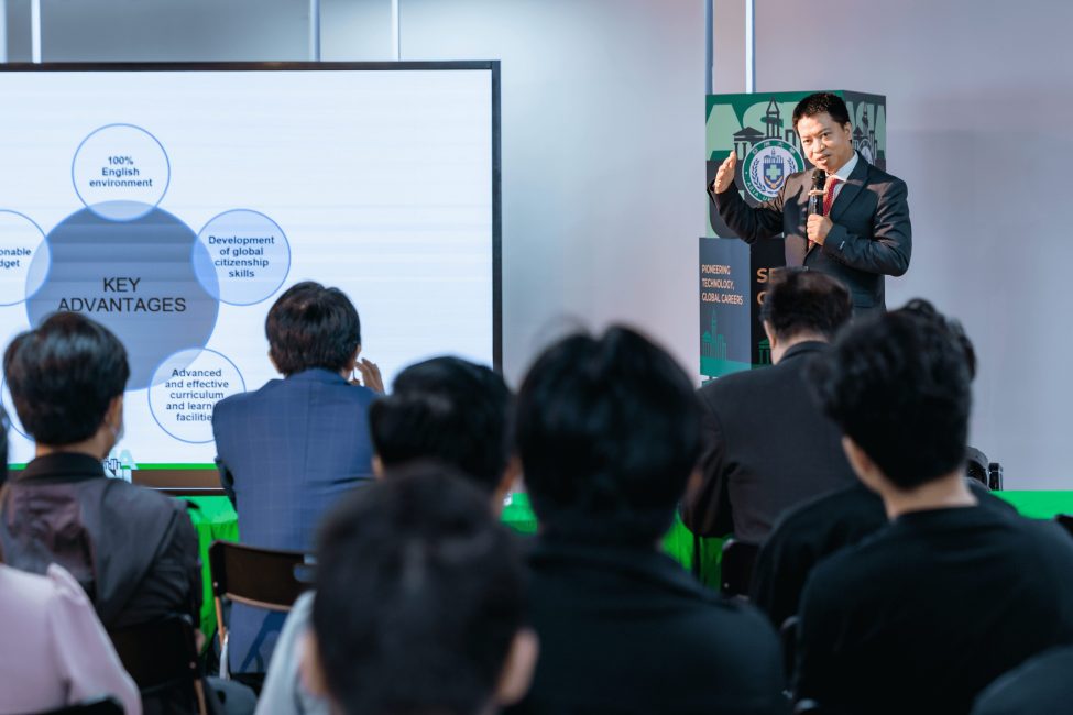 hoi-thao-tuong-lai-nghe-nghiep-trong-ky-nguyen-ai-va-cong-nghe-ban-dan-tphcm