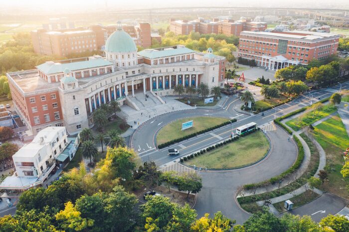 Asia University kết nối với các doanh nghiệp hàng đầu Đài Loan và toàn cầu