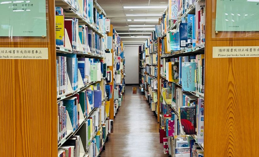 Thư viện Asia University sở hữu nguồn tài nguyên học thuật phong phú