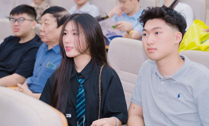 Chương trình học kỳ 1 của tân sinh viên Asia University Vietnam