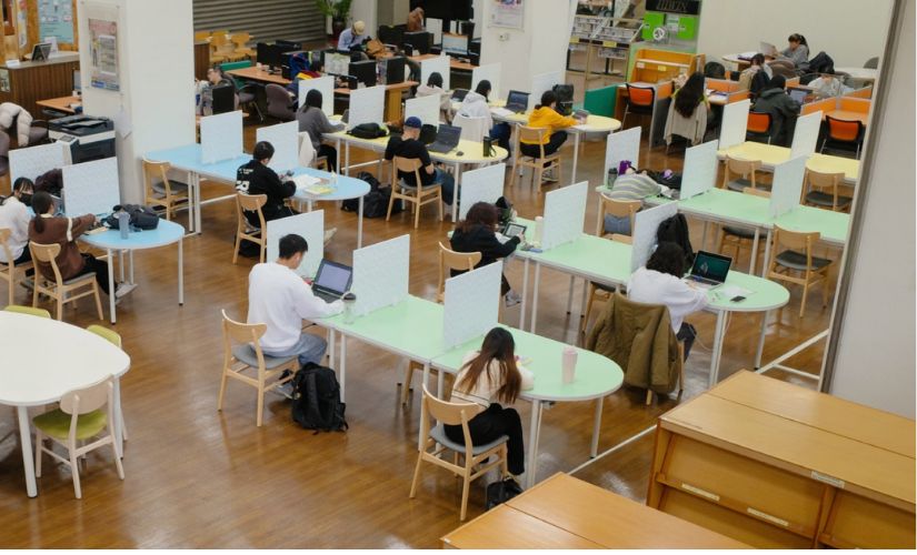 Asia University tổ chức nhiều hoạt động nhằm khuyến khích văn hóa đọc của sinh viên