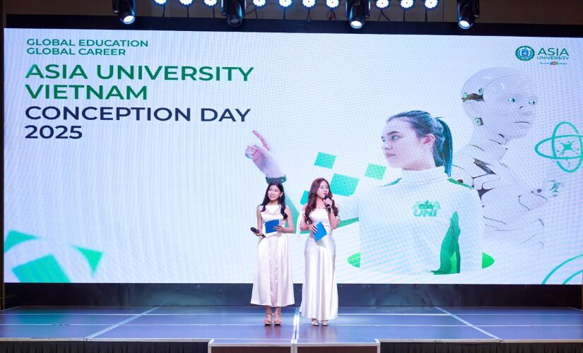 MC phát biểu tại Conception Day 2025 