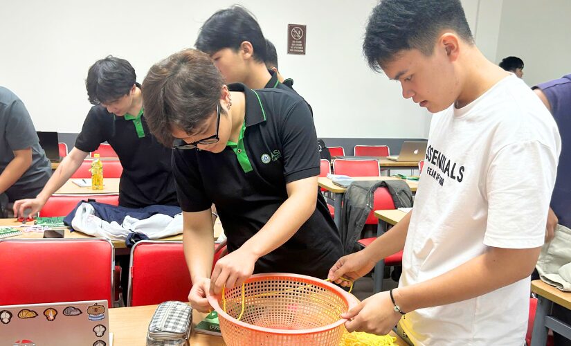 English for General Purposes 1 được xác định là một trong những học phần nền tảng ngay từ học kỳ đầu tiên tại môi trường giáo dục toàn cầu