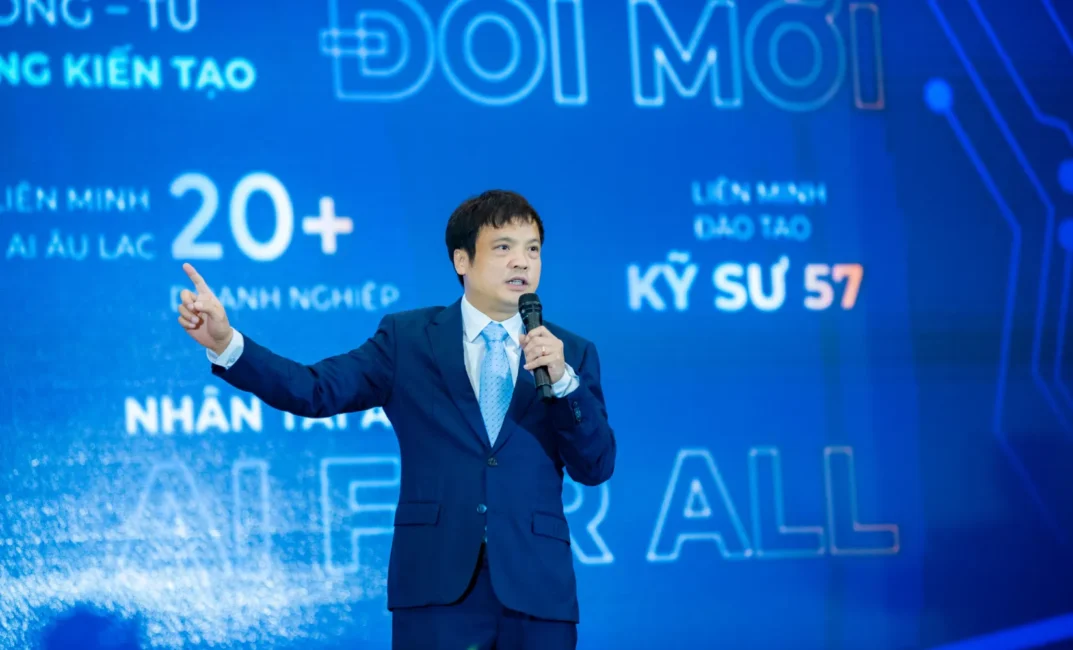 Ông Nguyễn Văn Khoa - Tổng giám đốc FPT chia sẻ về tầm quan trọng của đổi mới sáng tạo trong phát triển doanh nghiệp, tổ chức trường tồn, góp phần xây dựng quốc gia