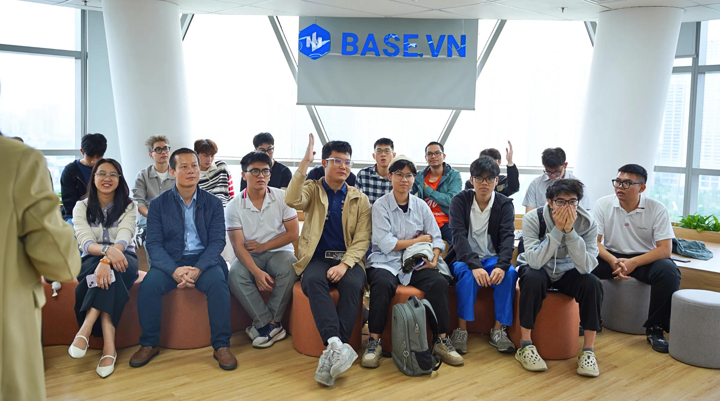 Sinh viên Asia University Vietnam tham quan doanh nghiệp thực tế tại Base.vn