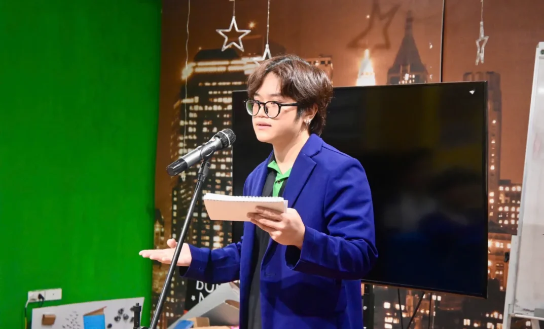 Sinh viên Asia University Vietnam tự tin tham gia tranh biện