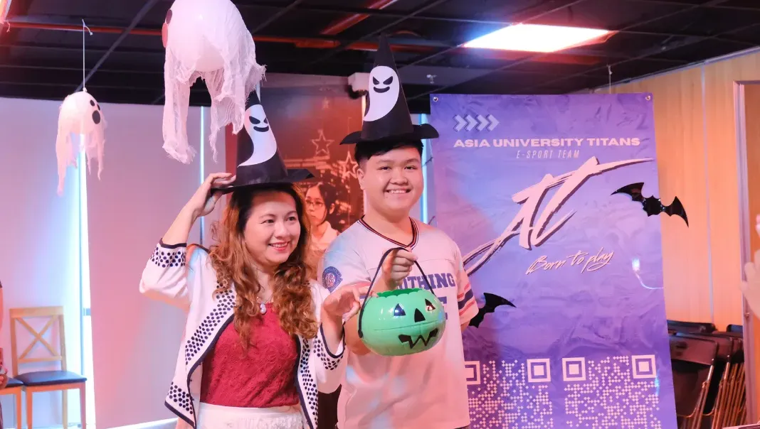 Đại diện trường tham dự Asia de Luna 2025 cùng sinh viên