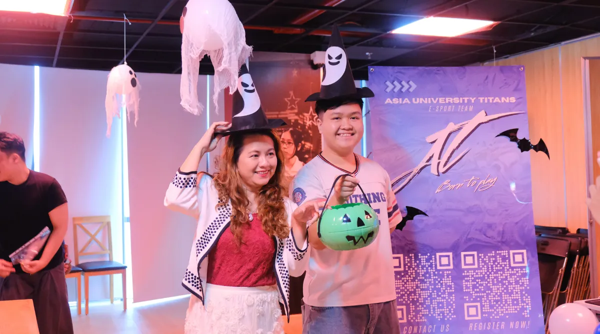 Đại diện trường tham dự Asia de Luna 2025 cùng sinh viên