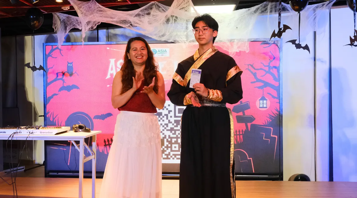 TS. Nguyễn Thị Thanh Tâm tham dự sự kiện Asia de Luna 2025 cùng sinh viên