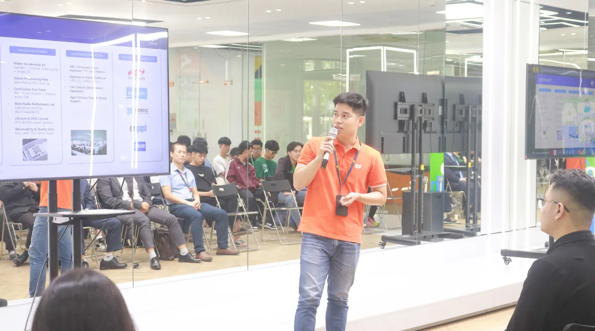 Ông Vũ Quốc Thiều – Project Manager tại FPT Software, Tập đoàn FPT nhấn mạnh những kiến htuwcs và kỹ năng kỹ sư bán dẫn mới ra trường cần có