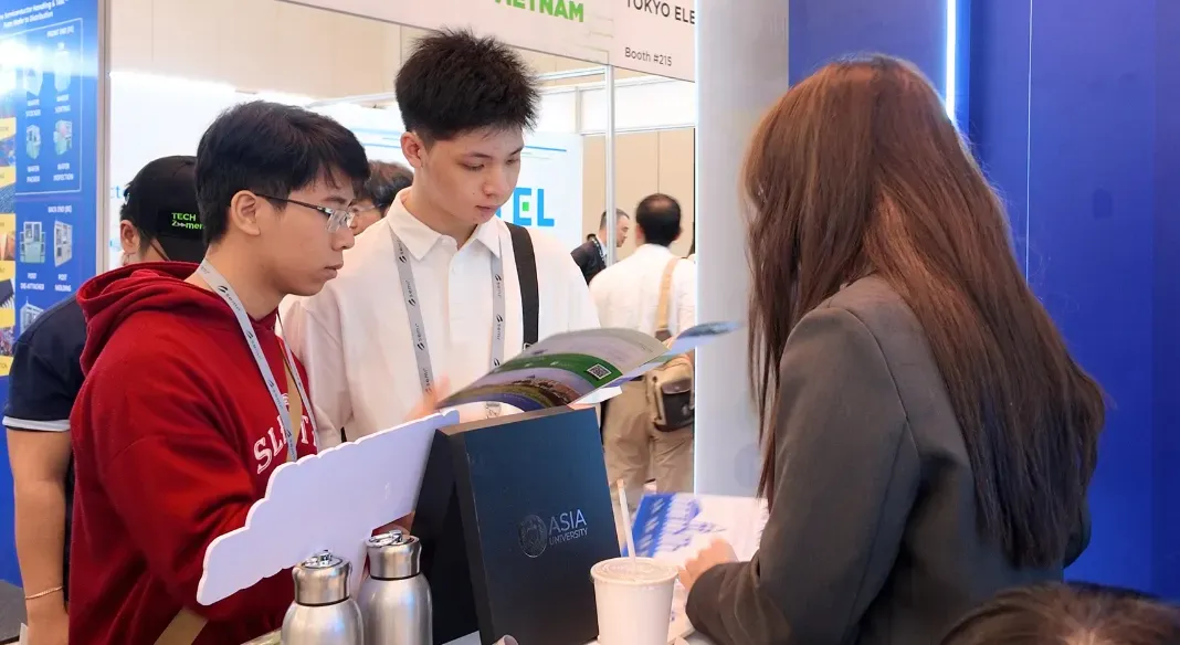 Chuyên gia chỉ ra rằng, phần lớn kỹ sư bán dẫn mới tốt nghiệp đều đối mặt với ba rào cản lớn khi bước vào môi trường làm việc thực tế