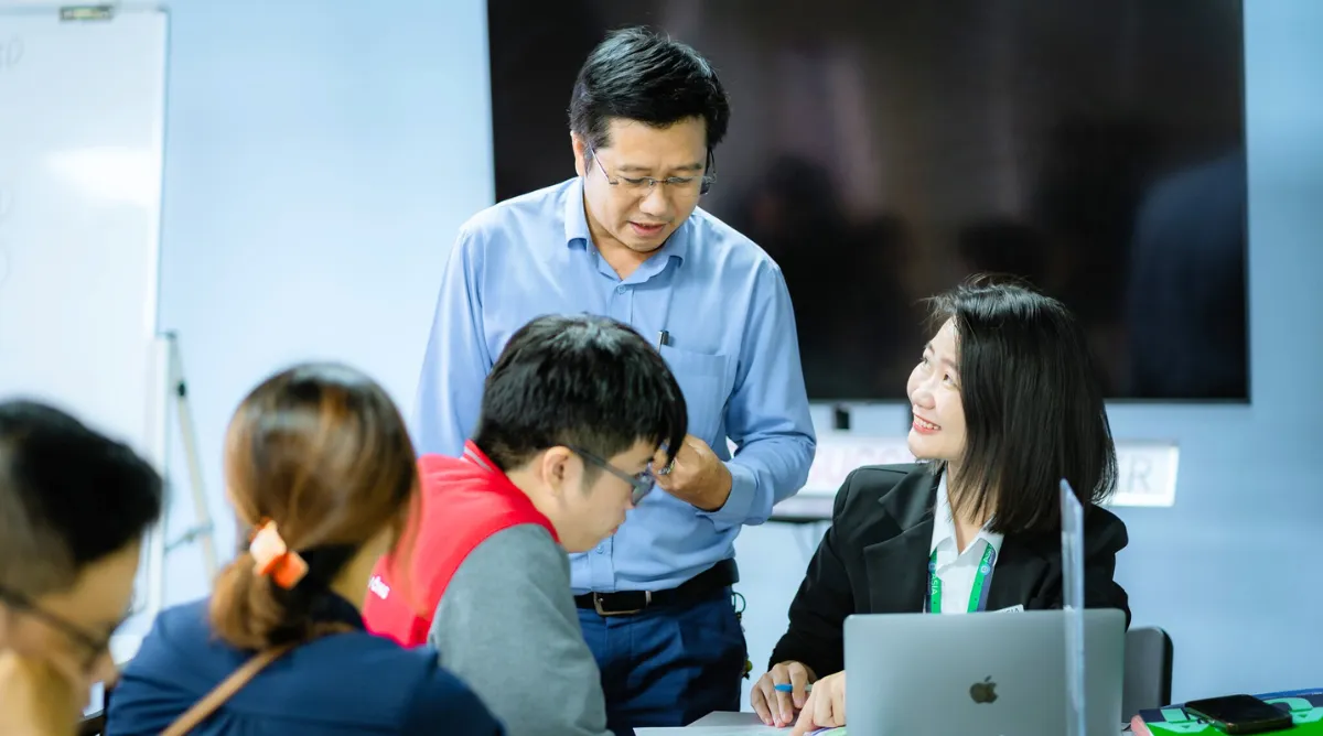 Tại Asia University Vietnam Next Gen Day, học sinh sẽ được tư vấn chuyên sâu 1:1 cùng các cán bộ tuyển sinh của nhà trường