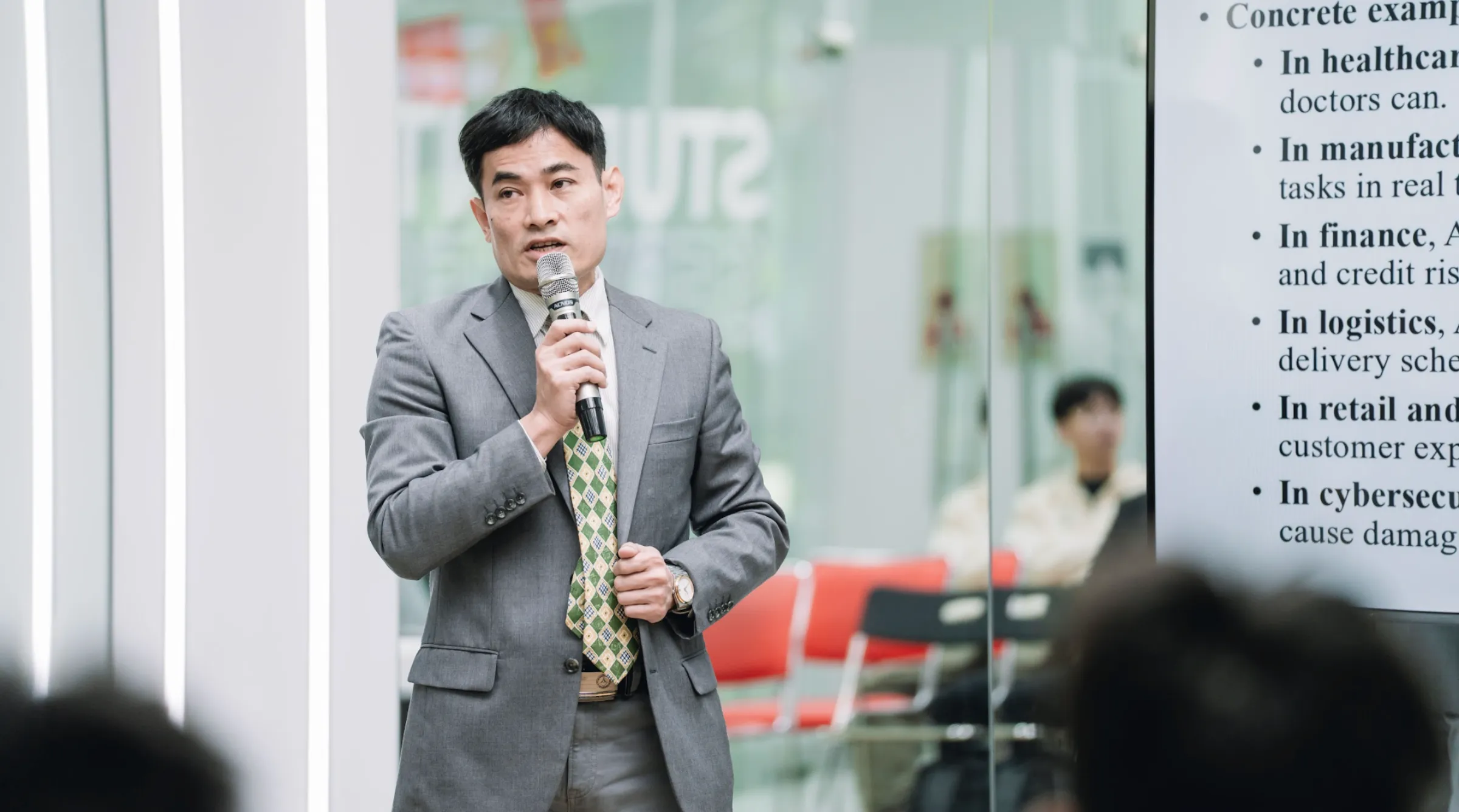 3 mảnh ghép quan trọng trong "Global AI Portfolio" của sinh viên Asia University Vietnam