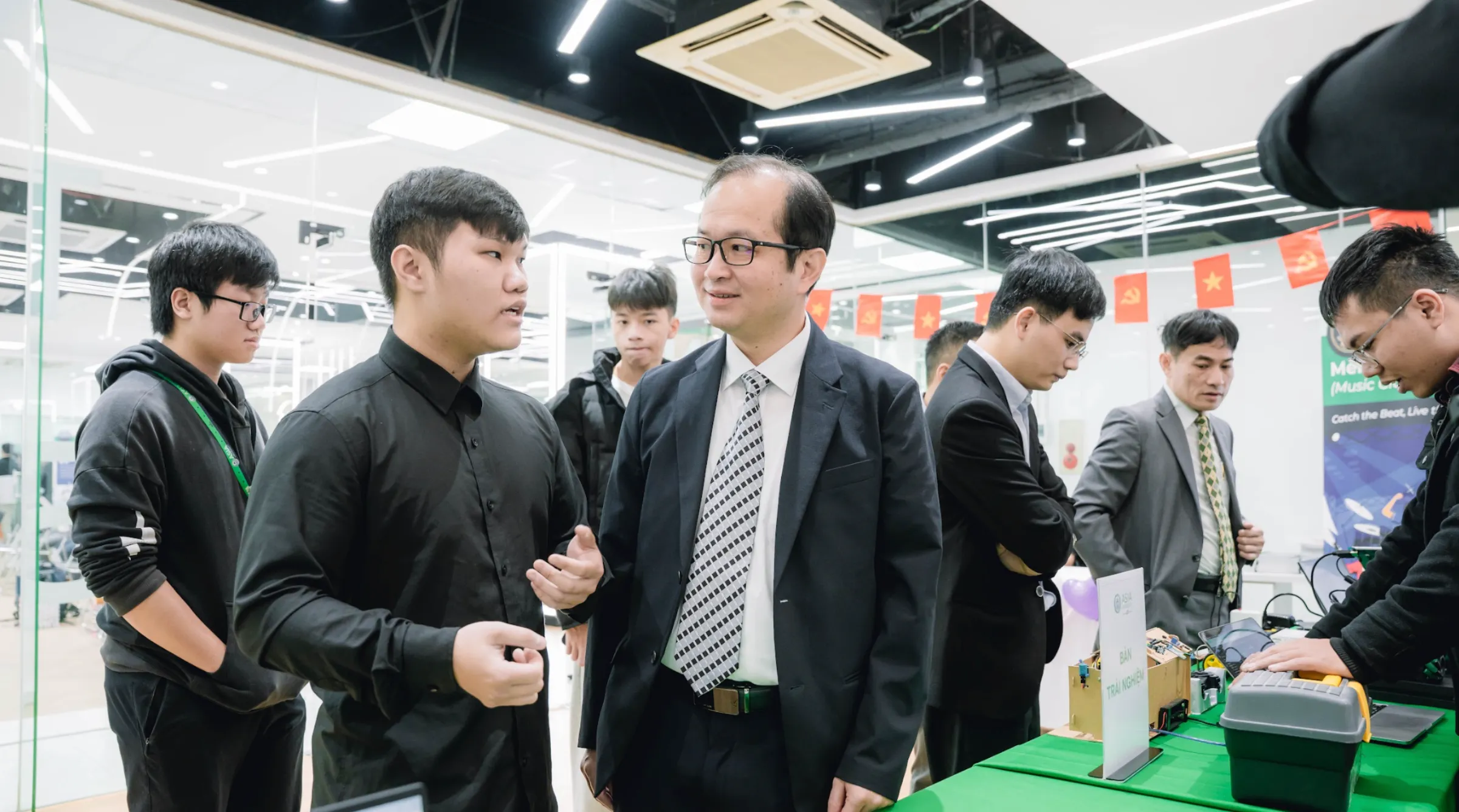 Chuyên gia Đài Loan ấn tượng trước tư duy chủ động của sinh viên Asia University Vietnam