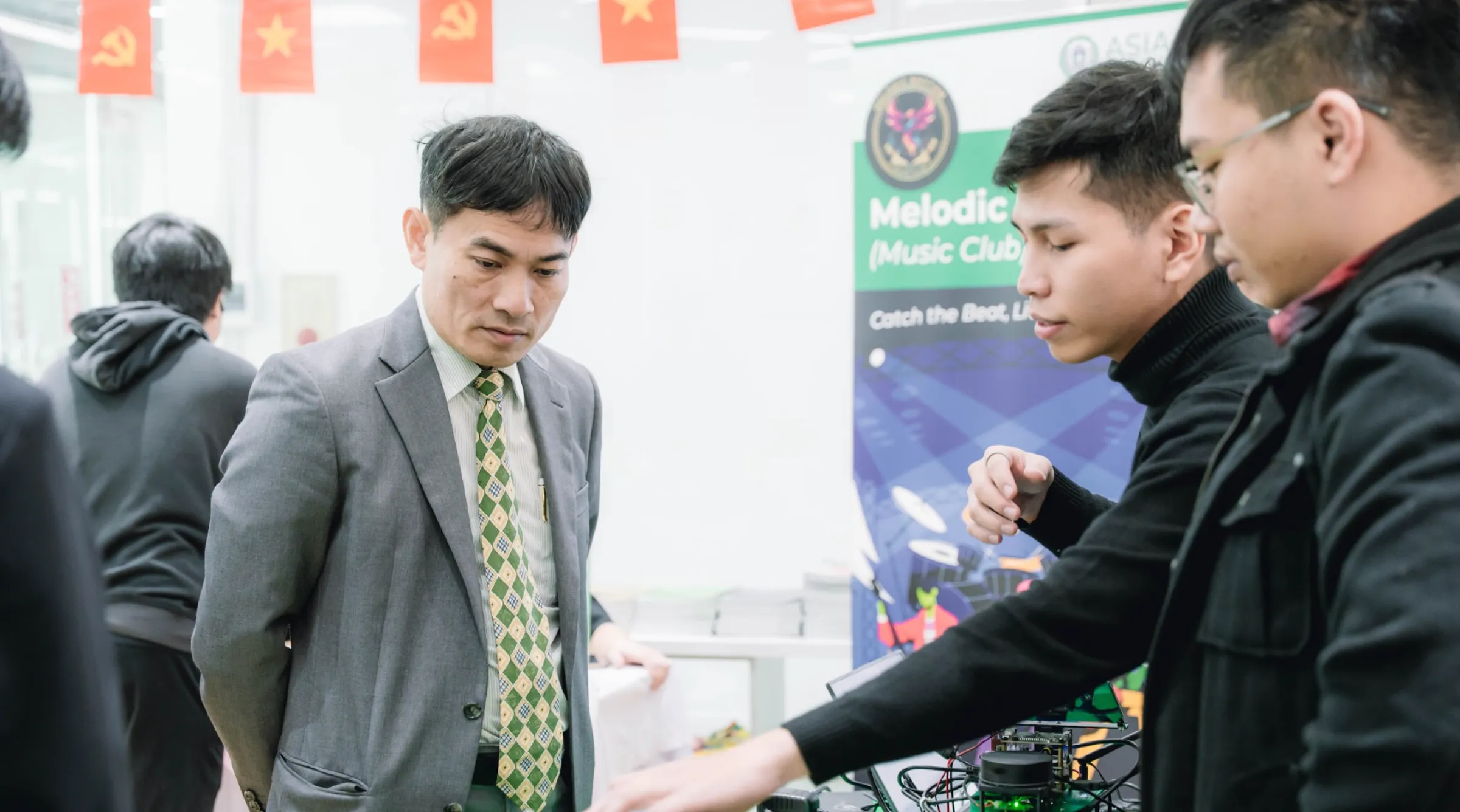 Chuyên gia Đài Loan ấn tượng trước tư duy chủ động của sinh viên Asia University Vietnam