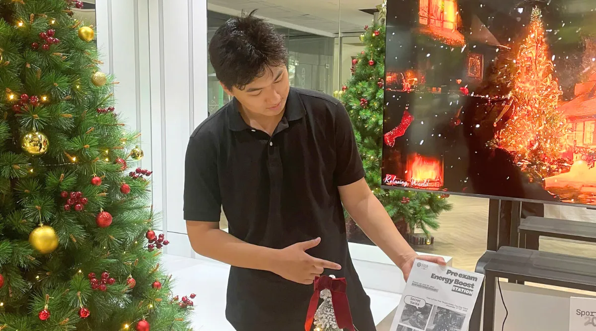 Sinh viên Asia University Vietnam vui vẻ tham gia các hoạt động tại "Pre-exam Energy Station"