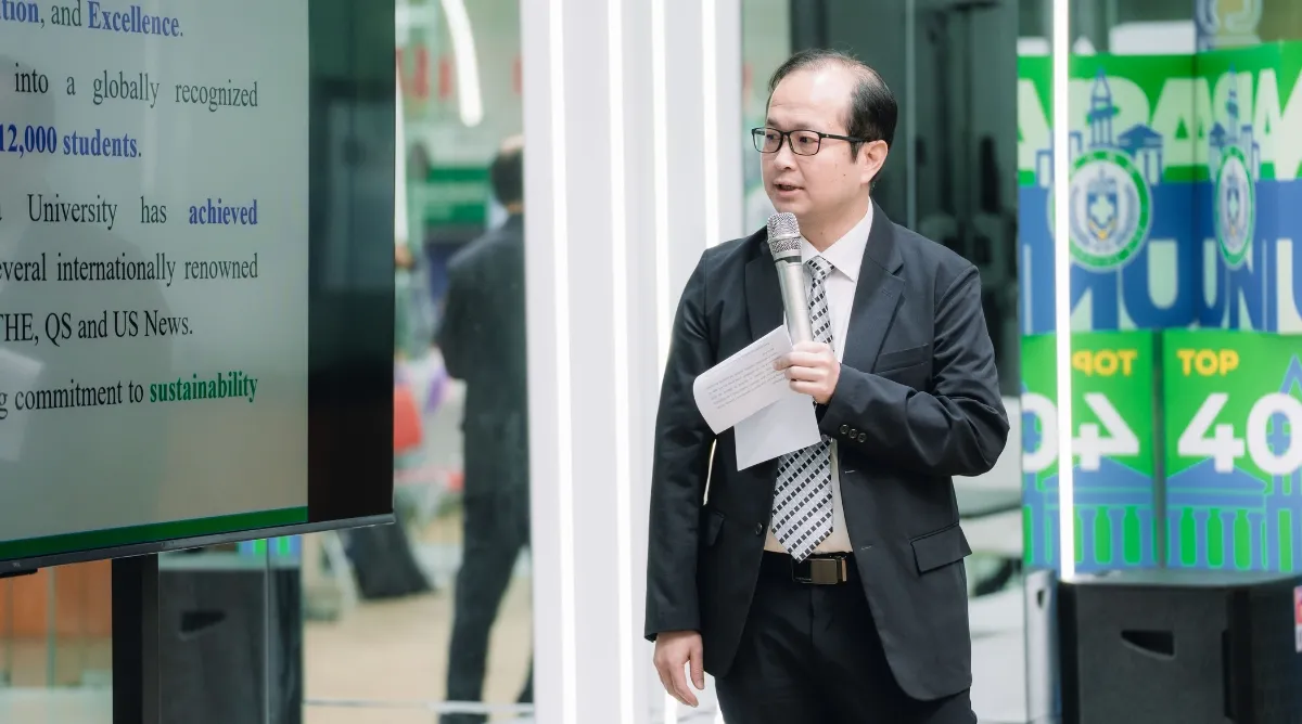 GS. Huang Jun Jie - Phó Hiệu trưởng Asia University, Đài Loan nhấn mạnh vai trò khai mở tiềm năng cho thế hệ sinh viên tại sự kiện