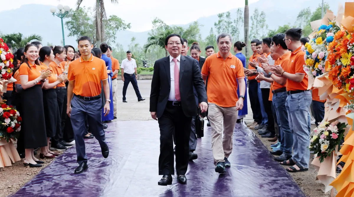 Phó Thủ tướng Hồ Quốc Dũng dự Lễ khởi công động thổ Trung tâm nghiên cứu trí tuệ nhân tạo AI tại Gia Lai