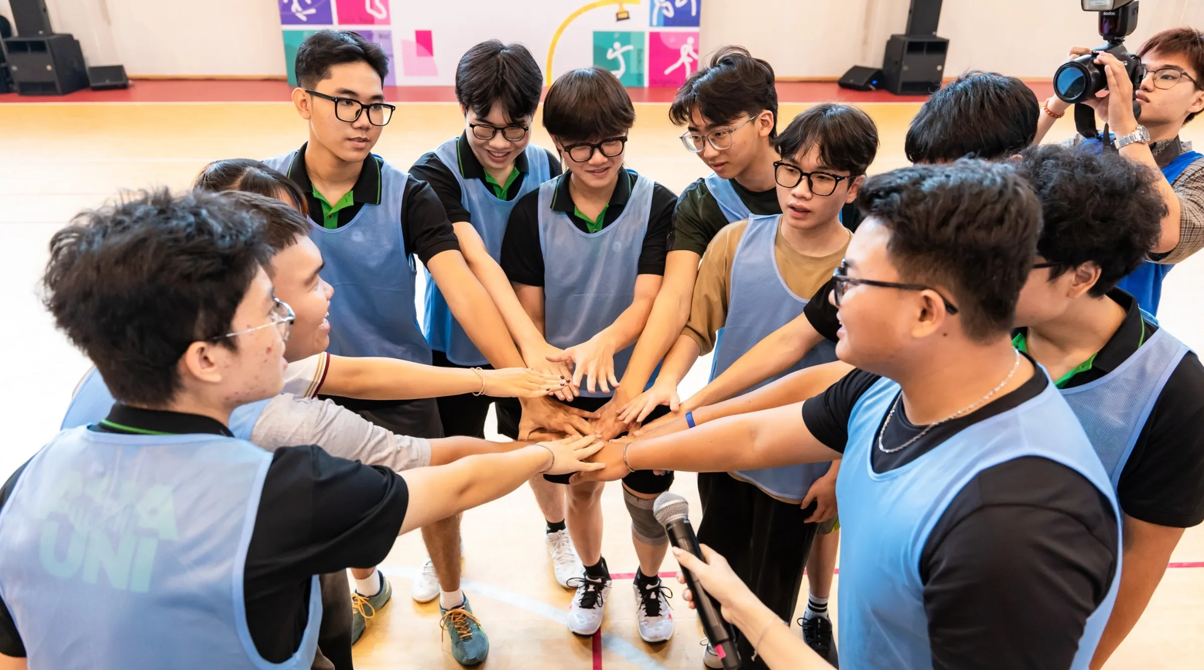 Sinh viên tích cực tham gia các nội dung thi đấu tại Sports Fest 2025, rèn luyện thể chất và tinh thần đồng đội