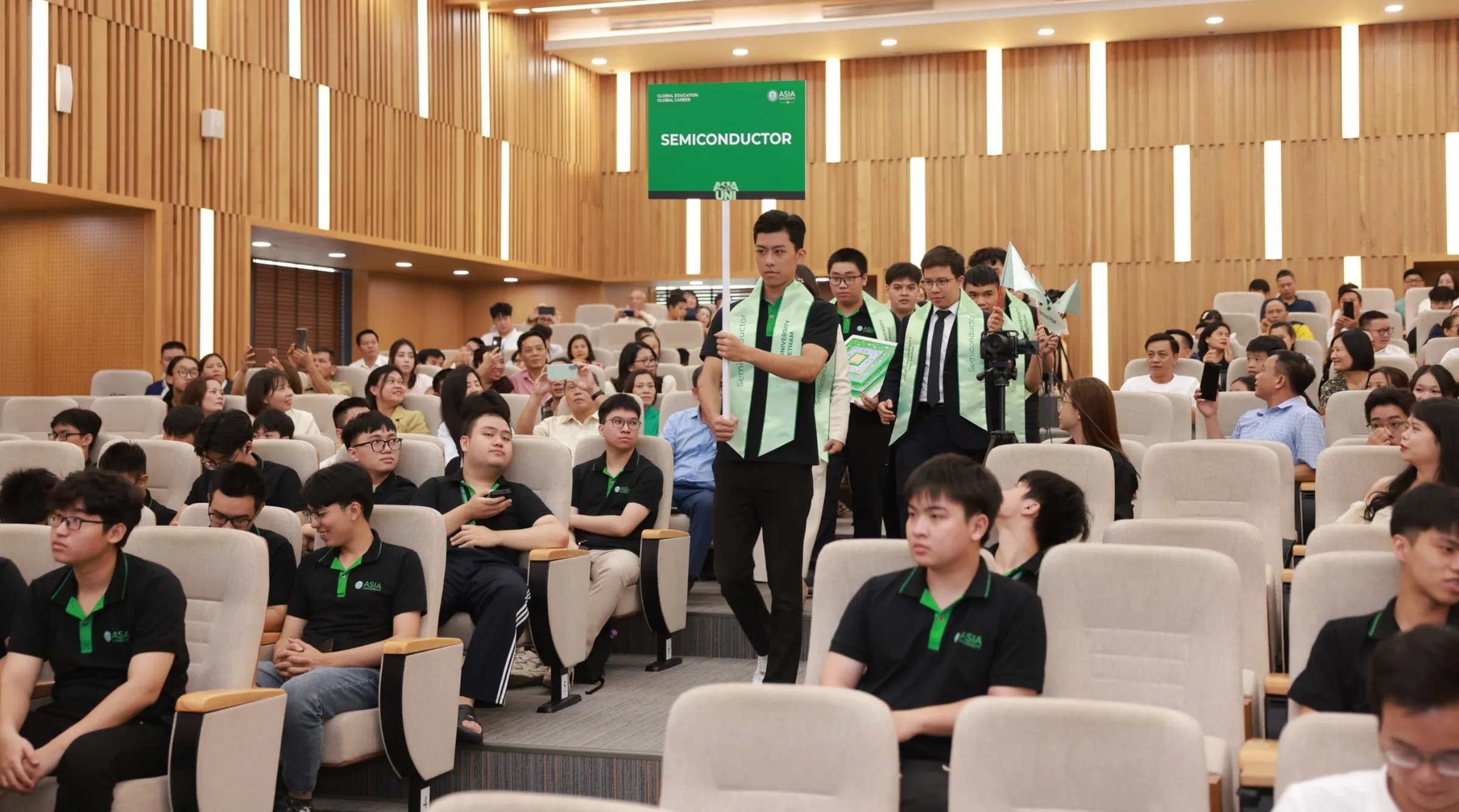 Tân sinh viên Asia University Vietnam tham dự Conception Day 2025, chính thức bắt đầu hành trình học tập trong môi trường đào tạo quốc tế