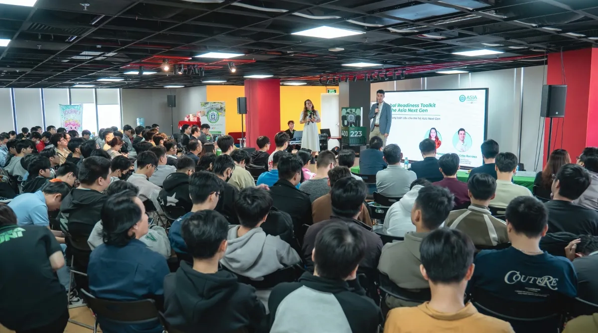 Toàn cảnh sự kiện Asia University Vietnam Next Gen Day tại cơ sở Hồ Chí Minh thu hút đông đảo phụ huynh và học sinh tham dự