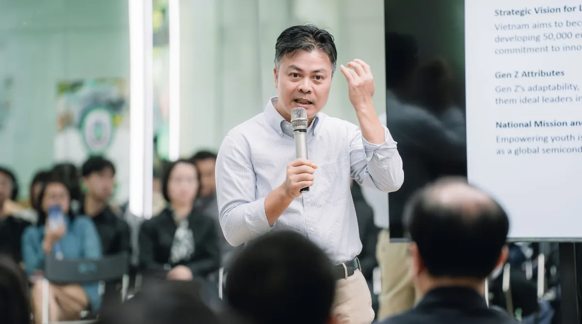 Ông Trần Đức Long – Phó Giám đốc cơ sở tại Việt Nam, NXP Semiconductors phân tích về thời điểm vàng của nhân lực Việt trong chuỗi cung ứng bán dẫn toàn cầu