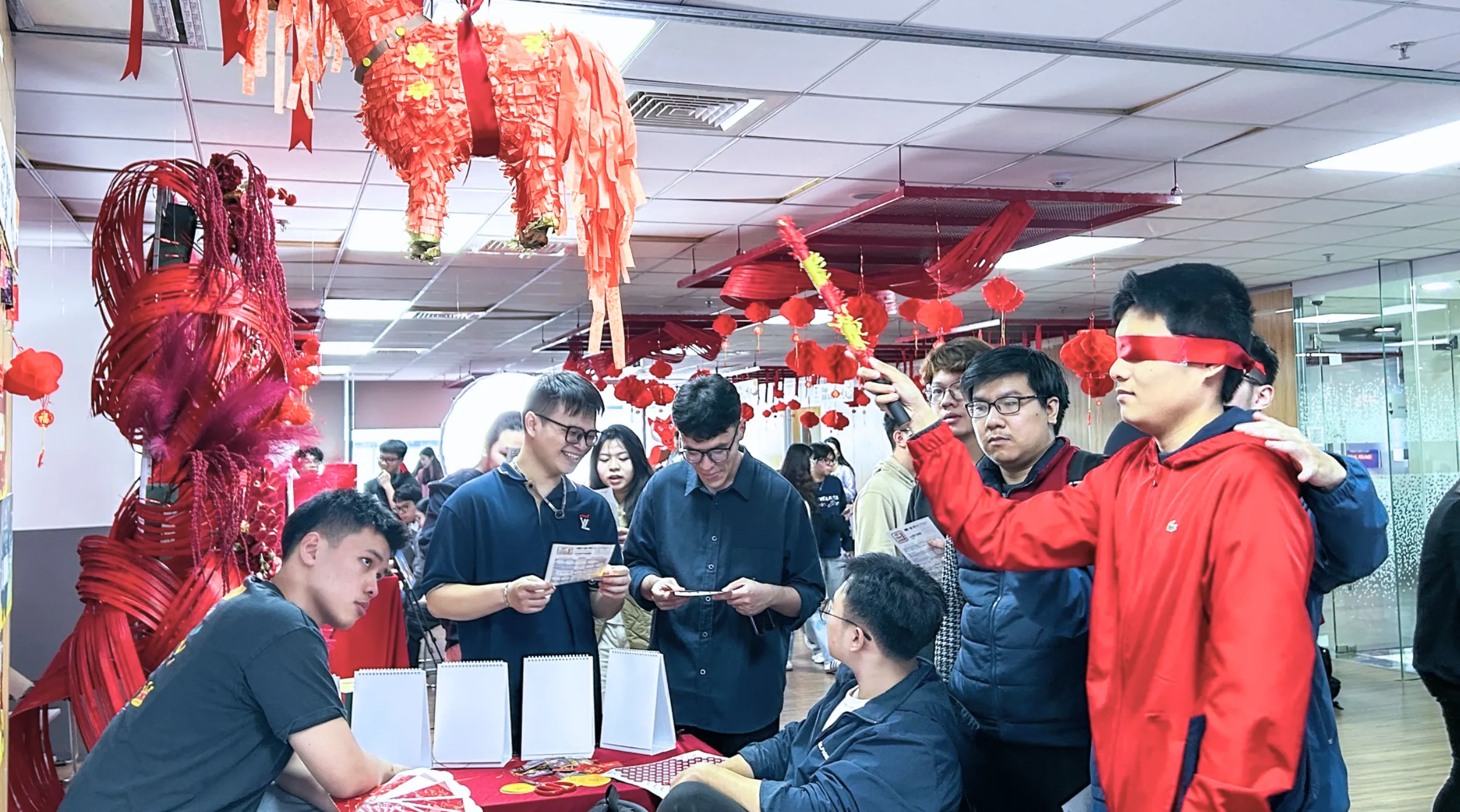 Cùng nhìn lại những khoảnh khắc sôi động và không khí xuân rộn ràng tại Tết Fair 2026