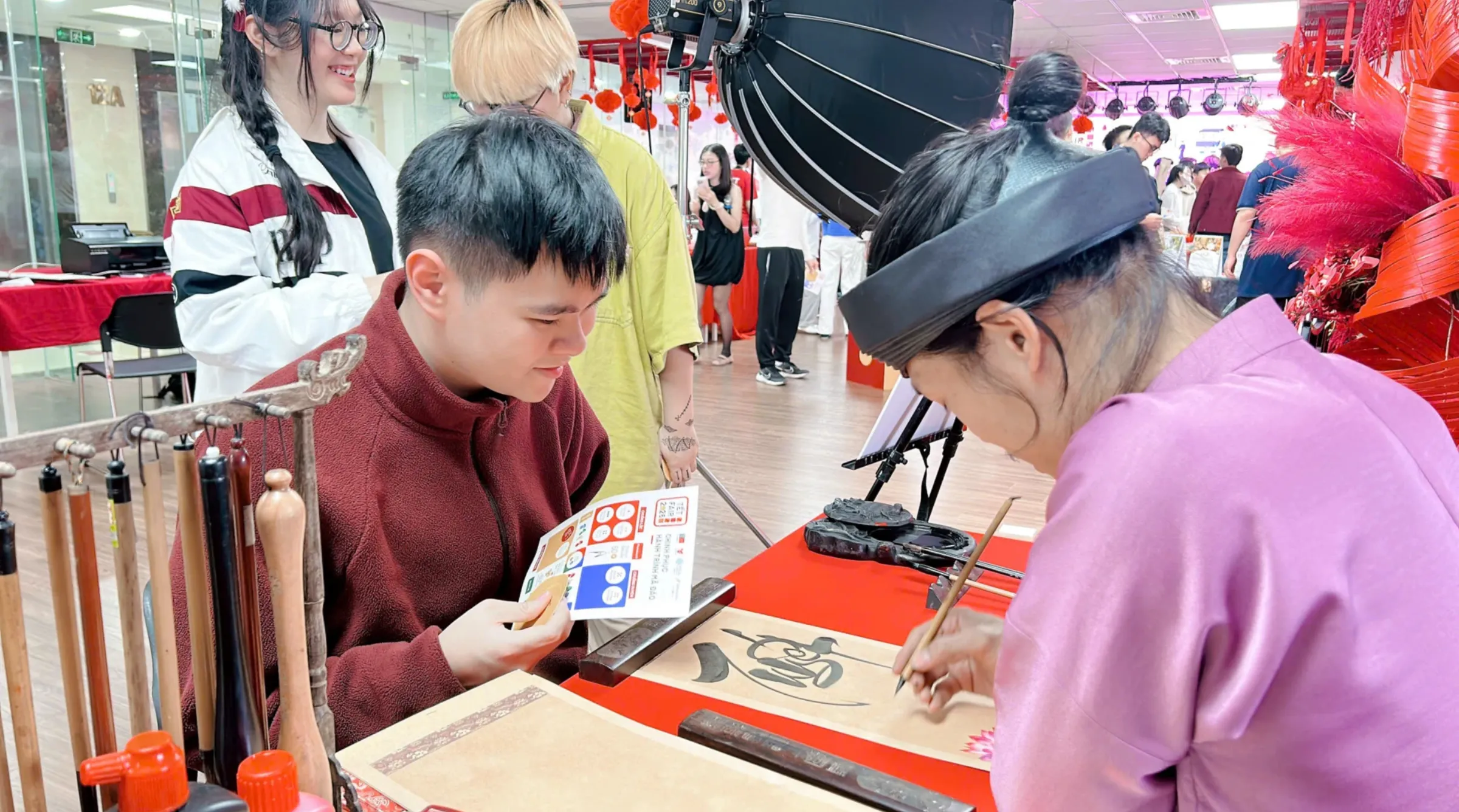 Cùng nhìn lại những khoảnh khắc sôi động và không khí xuân rộn ràng tại Tết Fair 2026