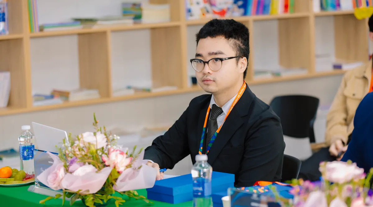 ThS. Nguyễn Thế Minh - Giảng viên công nghệ tại Asia University Vietnam là một trong số các ban giám khảo cuộc thi STEM của học sinh Trường Tiểu học, THCS & THPT FPT Bắc Giang