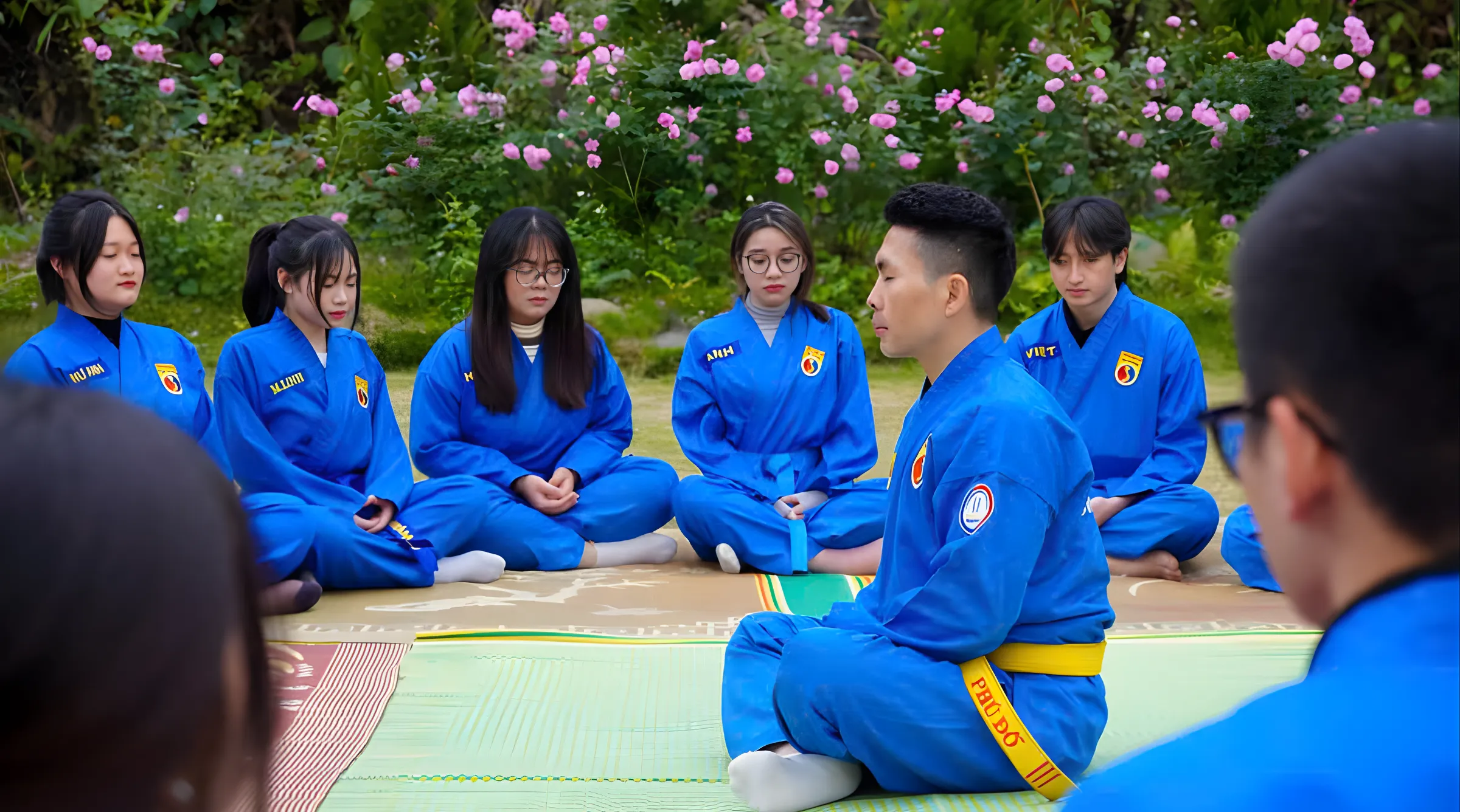 Giờ học Vovinam kết hợp vận động và chánh niệm, giúp sinh viên duy trì sự tập trung và cân bằng trong học tập và sinh hoạt