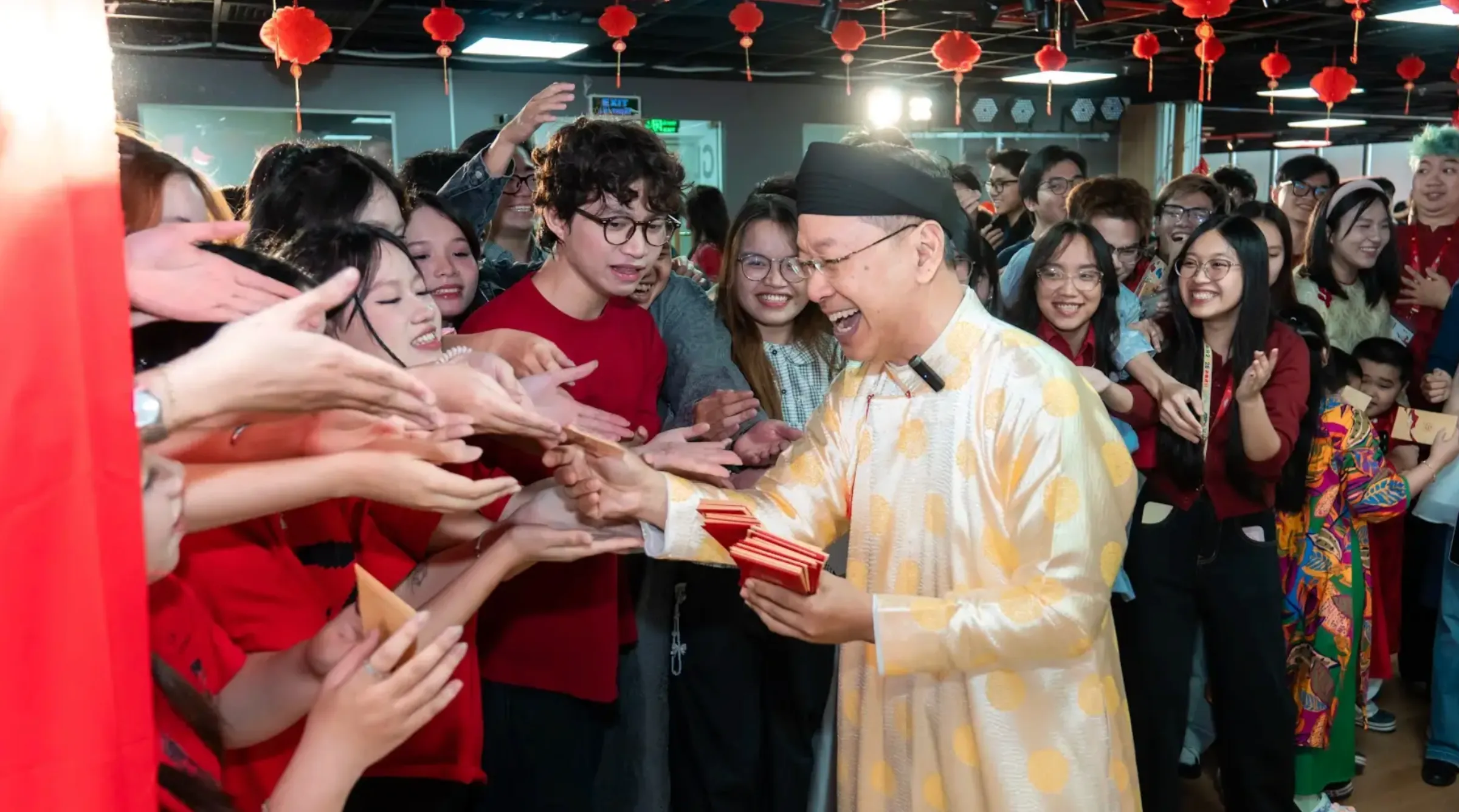 hình ảnh đáng nhớ tại Tết Fair Asia University Vietnam cơ sở TP.HCM