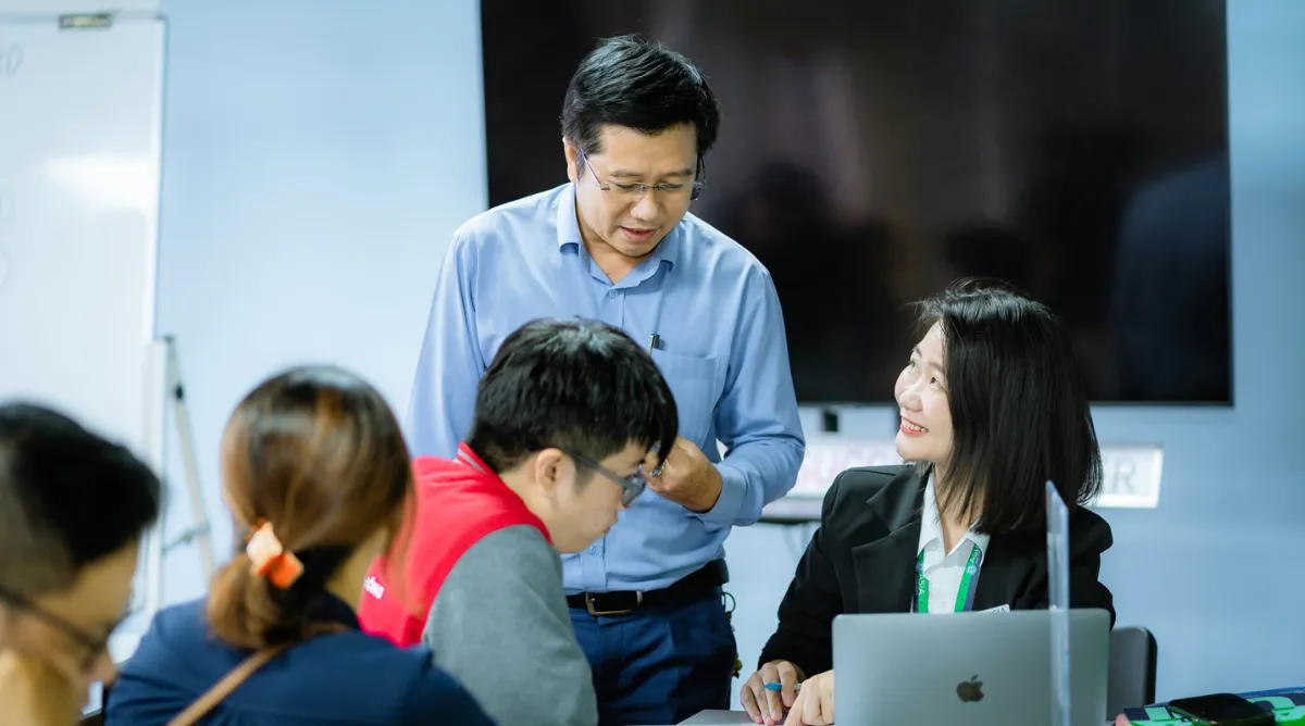 Gia đình là điểm tựa vững chắc để mỗi sinh viên học tập và phát triển