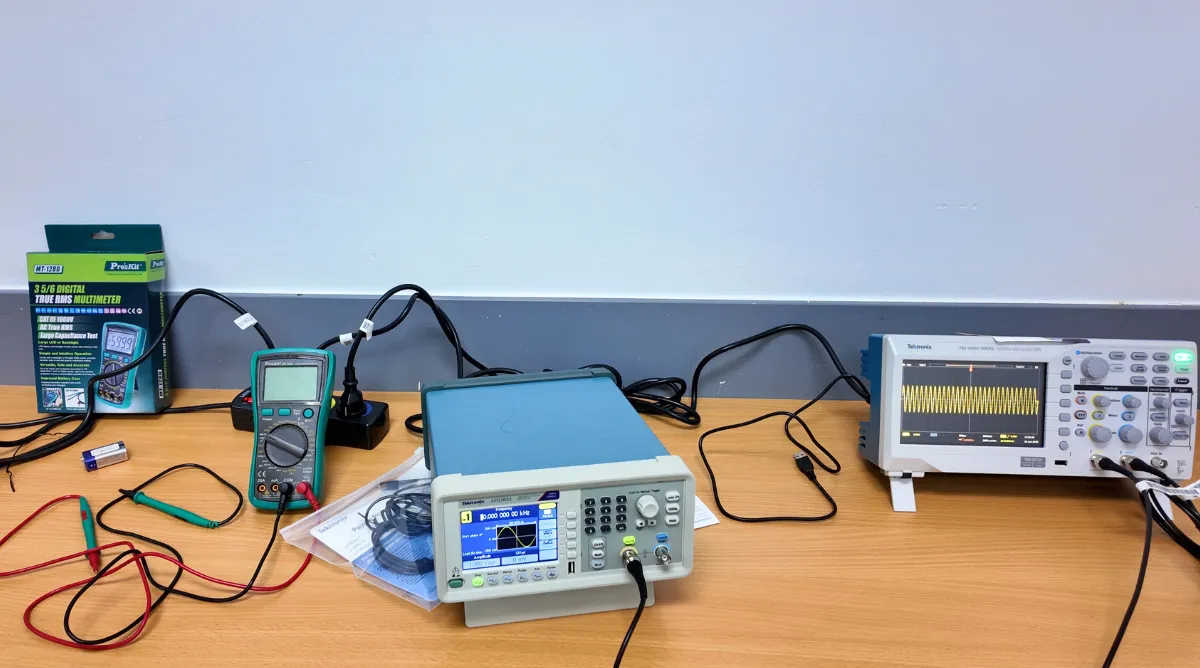 Một số trang thiết bị hiện đại Asia University Vietnam trang bị cho sinh viên lĩnh vực công nghệ