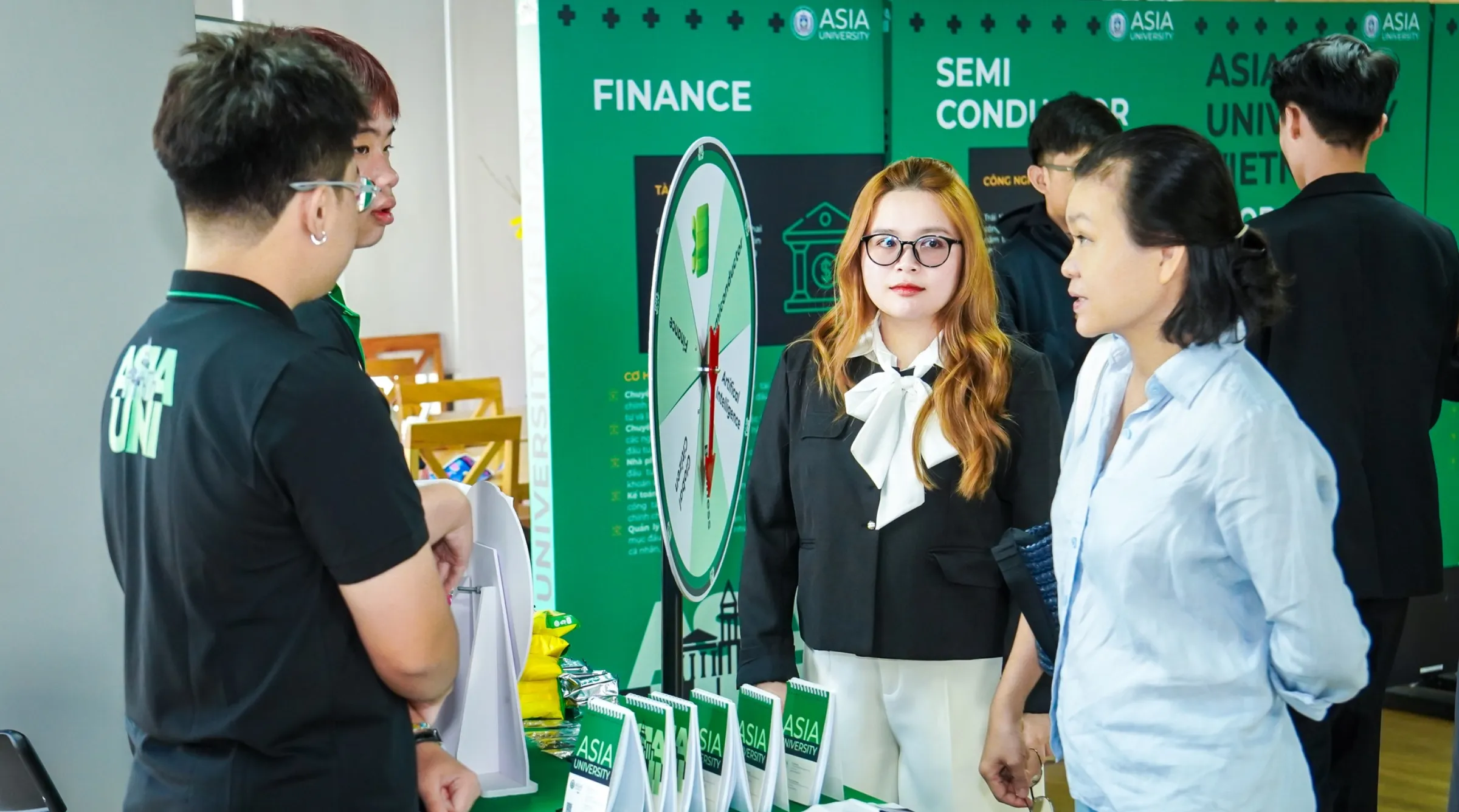 Khoảnh khắc ấn tượng tại sự kiện Asia University Vietnam Next Gen Day