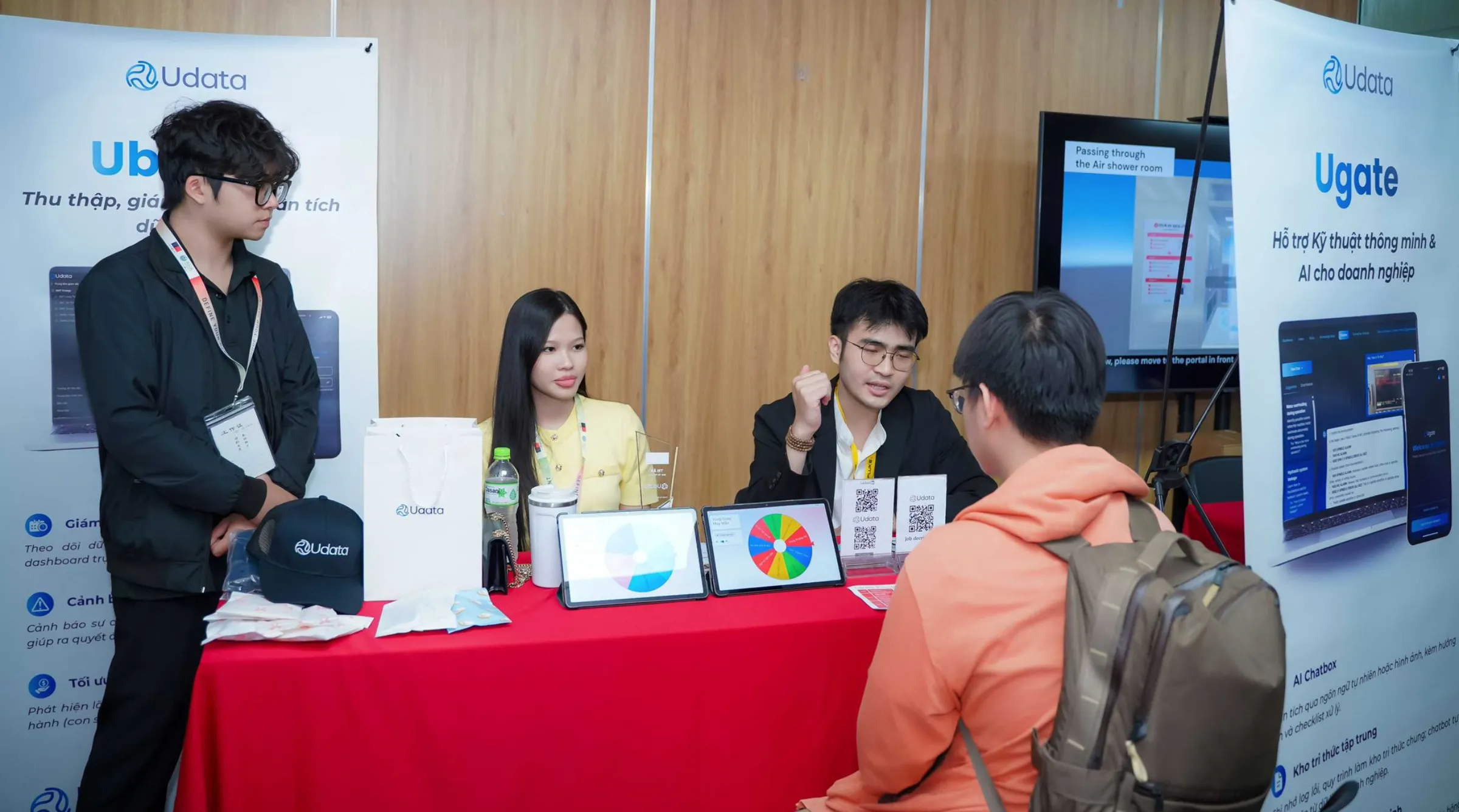 Cùng nhìn lại một vài hình ảnh đẹp tại “Career Festival 2026" tại Hà Nội và Tp. Hồ Chí Minh