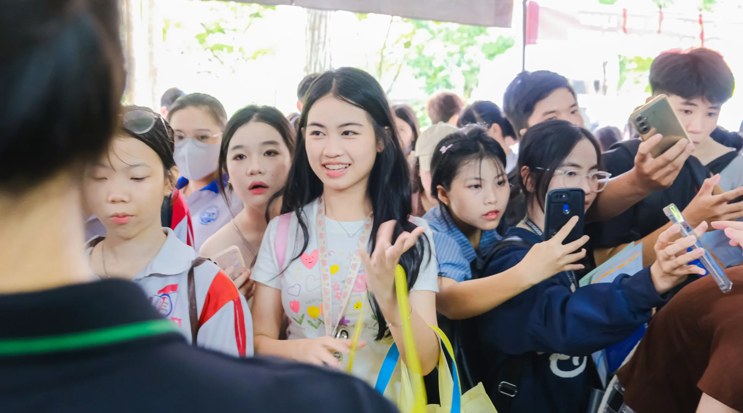 những hình ảnh tại Ngày hội tư vấn tuyển sinh – hướng nghiệp 2026 tại Hải Phòng và Cần Thơ