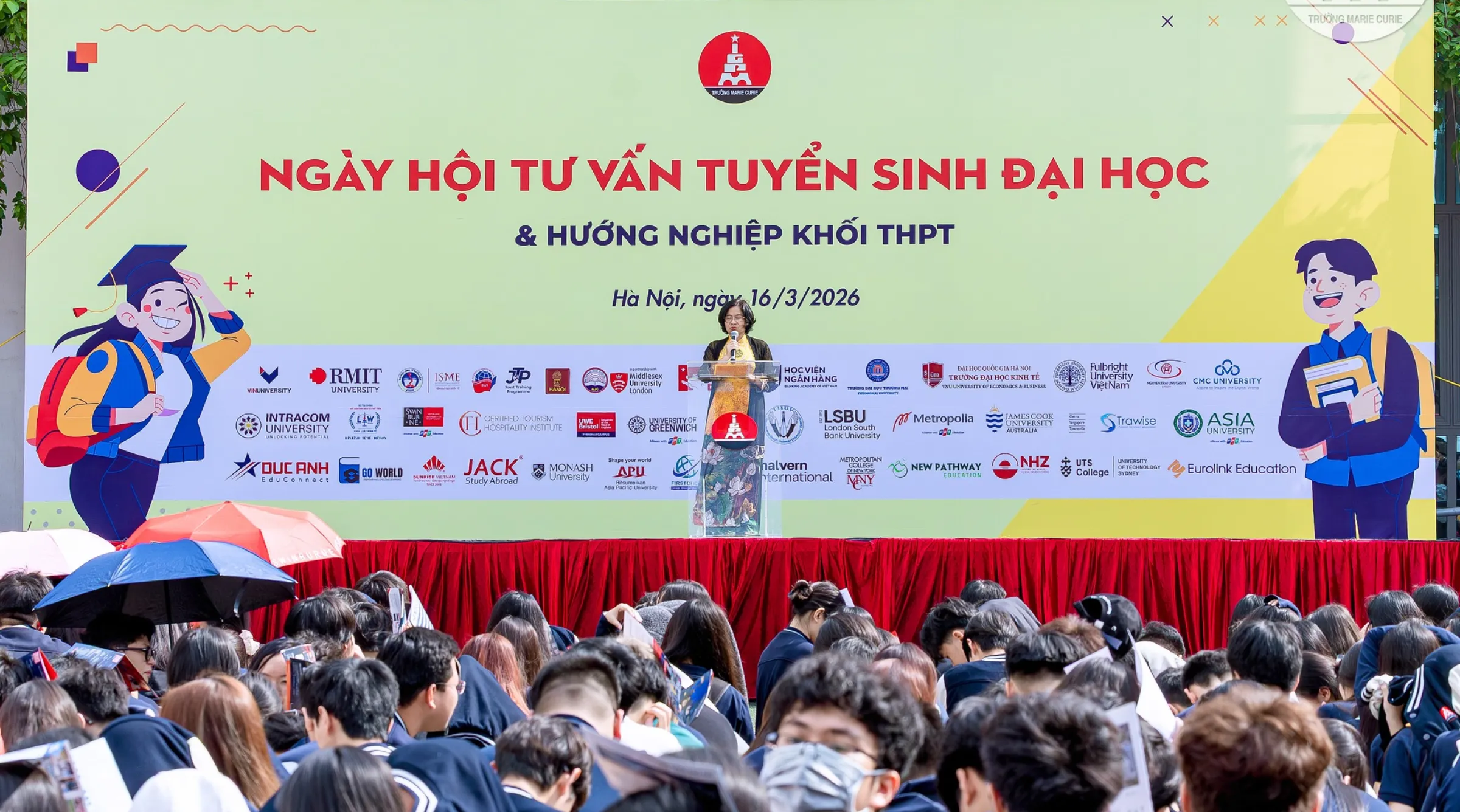 Rộn ràng gian tư vấn Asia University Vietnam