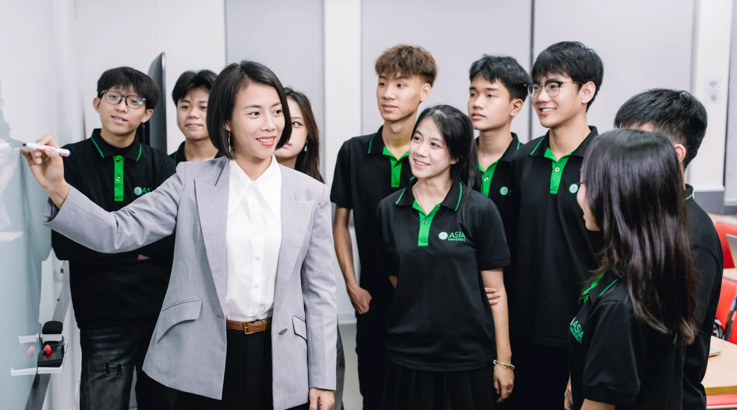 Sinh viên Asia University Vietnam thay đổi gì khi học tiếng Trung trong môi trường đào tạo quốc tế?