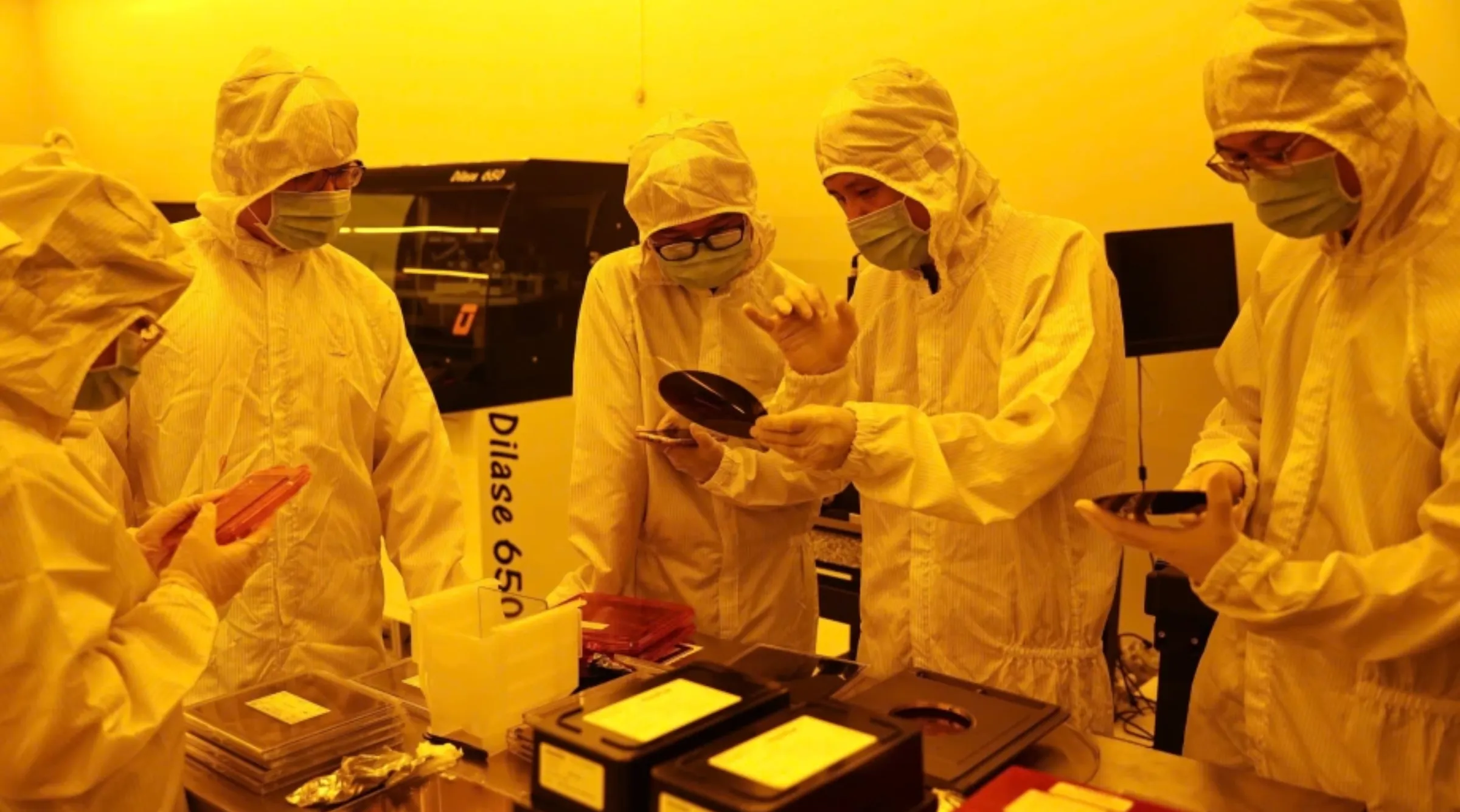 Sinh vi&ecirc;n ng&agrave;nh C&ocirc;ng nghệ b&aacute;n dẫn tại Asia University Vietnam được tiếp cận hệ thống ph&ograve;ng Lab hiện đại v&agrave; m&ocirc;i trường học tập chuẩn quốc tế tại Đ&agrave;i Loan