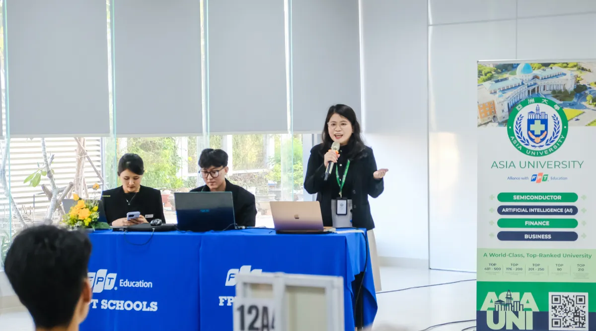 Chuyên đề do Asia University Vietnam tổ chức mang đến góc nhìn gần gũi và thực tiễn hơn về các lĩnh vực công nghệ, từ đó giúp học sinh tự tin hơn khi xác định hướng đi cho chặng đường sắp tới