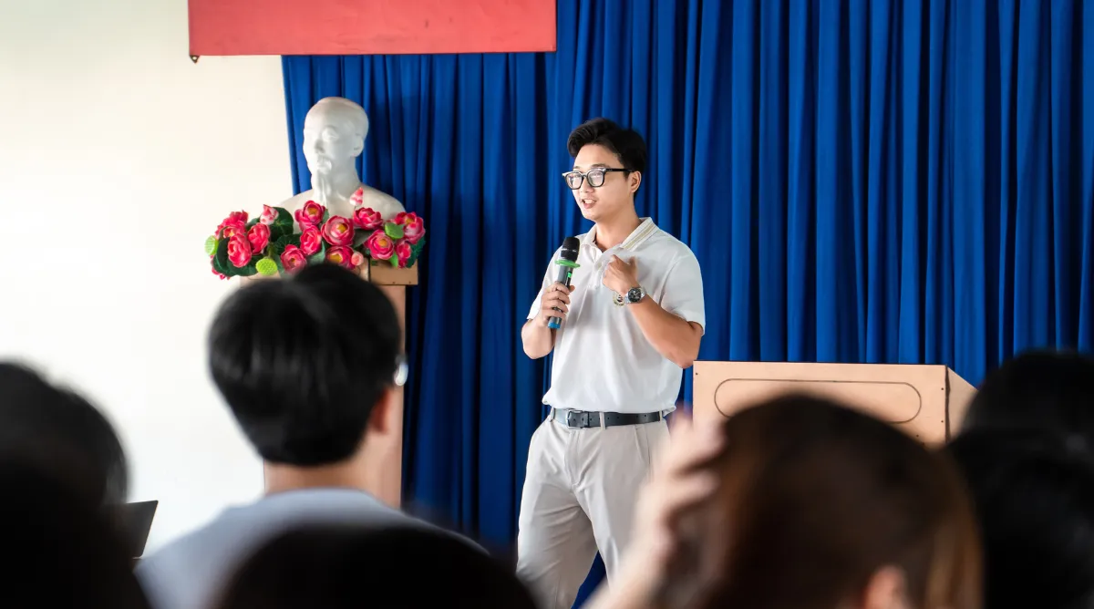 Chuyên gia công nghệ Asia Vietnam chia sẻ về AI tại chuyên đề