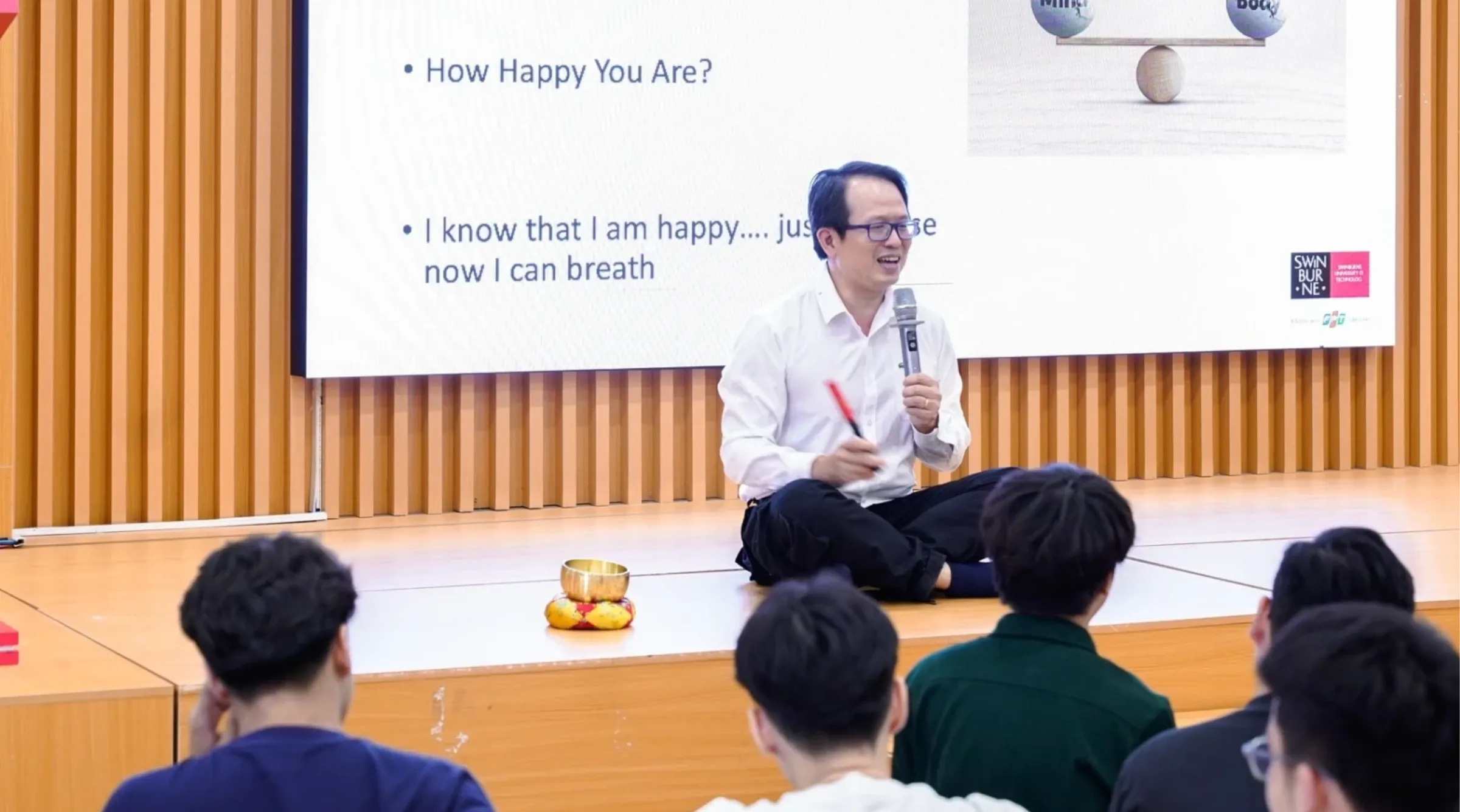 Các hoạt động coaching và trải nghiệm tập thể giúp sinh viên mở rộng góc nhìn và phát triển kỹ năng mềm