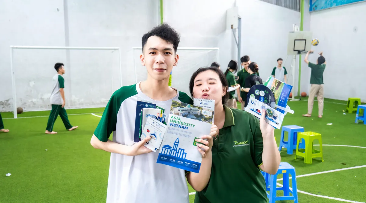 Học sinh hào hứng tham gia buổi chuyên đề do Asia Vietnam tổ chức
