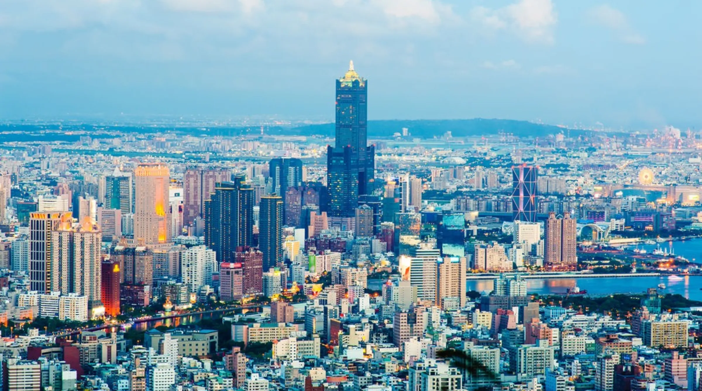 Khung cảnh đô thị hiện đại tại Đài Loan (Trung Quốc), một trong những điểm đến học tập quốc tế được nhiều sinh viên Việt Nam quan tâm