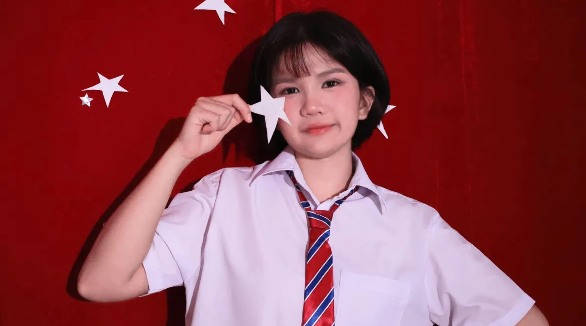 Minh Nguyệt - nữ sinh vừa đạt học bổng ngành Công nghệ bán dẫn của Asia Vietnam cho biết, bản thân luôn cảm thấy thư giãn và dễ cân bằng cảm xúc hơn khi được nhảy hoặc vẽ